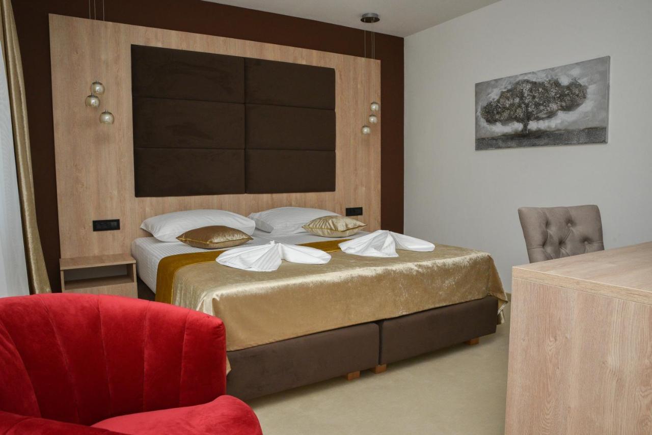 Hotel Meduza Senj  Extérieur photo